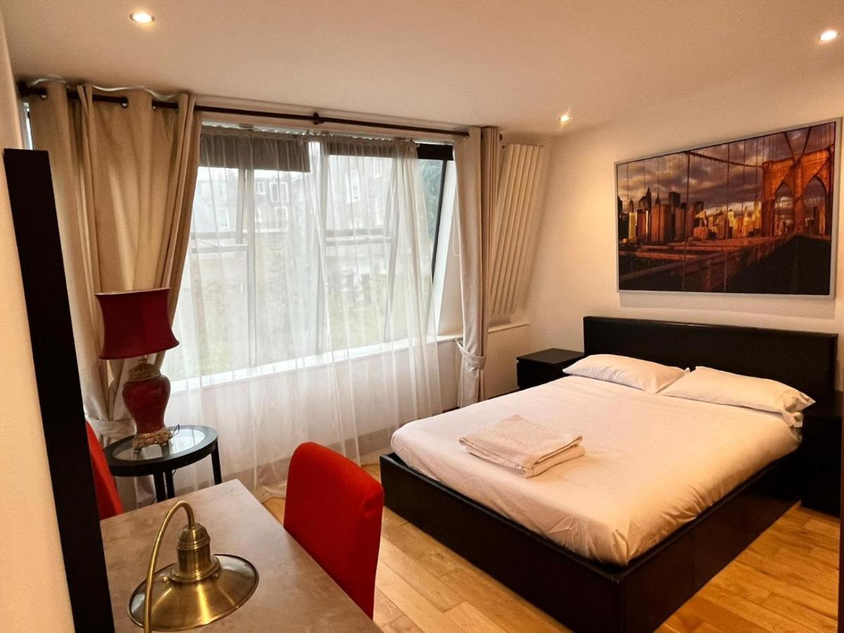 Luxury 2 Double Bedroom Flat - Kensington Лондон Екстериор снимка